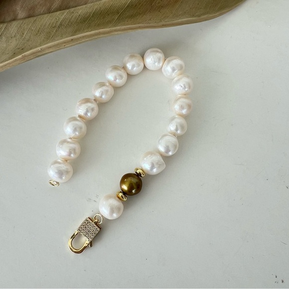 White Green Baroque Pearl Gold Micro Pave Clasp Bracelet. - Picture 2 of 5